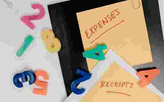 How do expenses work for a limited company?